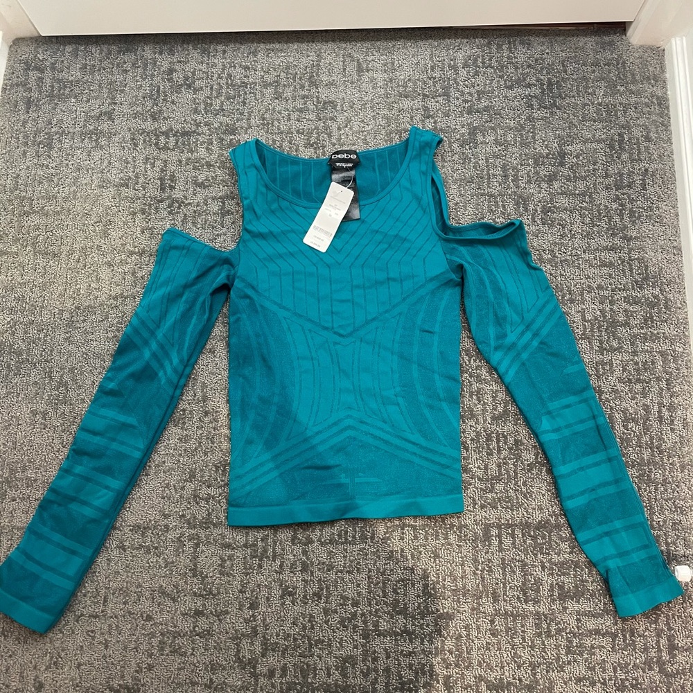 BEBE OPEN SHOULDER TOP NWT